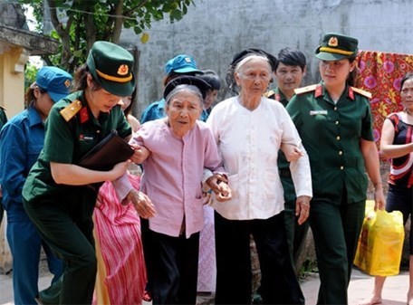 Đời đời biết ơn các Anh hùng Liệt sĩ, các Mẹ Việt Nam Anh hùng, các thương bệnh binh đã hy sinh máu xương vì hòa bình, vì độc lập tự do của Tổ quốc hôm nay.