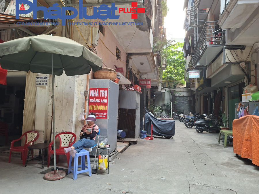 Toàn cảnh khu trọ gần bệnh viện Tim Hà Nội. Ảnh Đào Xuân