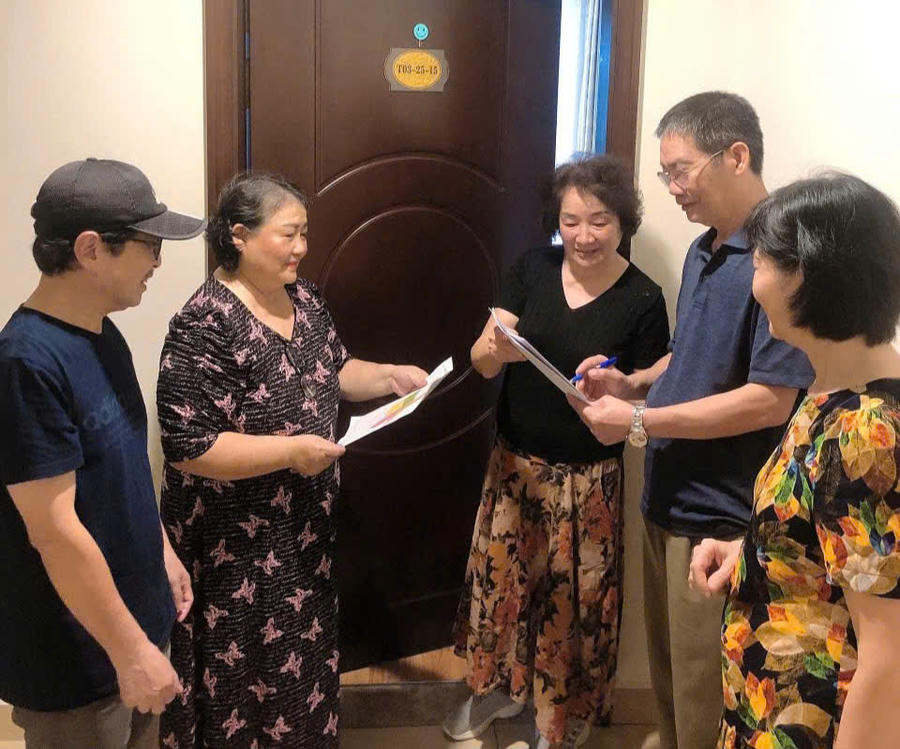 Hơn một thập kỷ gắn bó với công tác hòa giải ở cơ sở, bà Oanh đã trở thành cái tên quen thuộc với cư dân khu 33C.