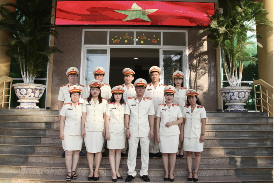 Tập thể Phòng 7 và Lãnh đạo phụ trách - VKSND tỉnh Đồng Nai.