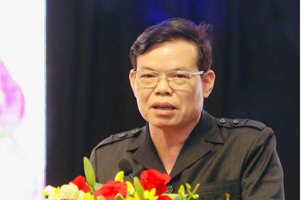 Ông Triệu Tài Vinh, Phó Trưởng Ban Tuyên giáo và Dân vận Trung ương phát biểu tại hội nghị.