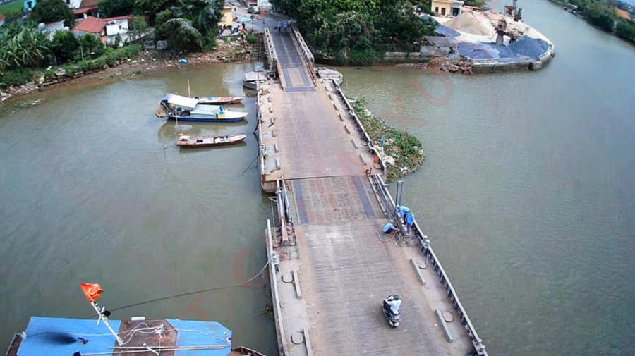 Cầu phao Ninh Cường bắc qua sông Ninh Cơ dự kiến sẽ được thay bằng cây cầu kiên cố, góp phần cải thiện hạ tầng giao thông khu vực.