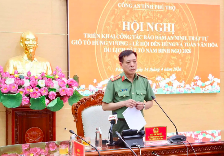 Đại tá Lâm Văn Vinh - Phó Giám đốc Công an tỉnh Phú Thọ phát biểu chỉ đạo tại hội nghị. Đại tá Lâm Văn Vinh - Phó Giám đốc Công an tỉnh Phú Thọ phát biểu chỉ đạo tại hội nghị.