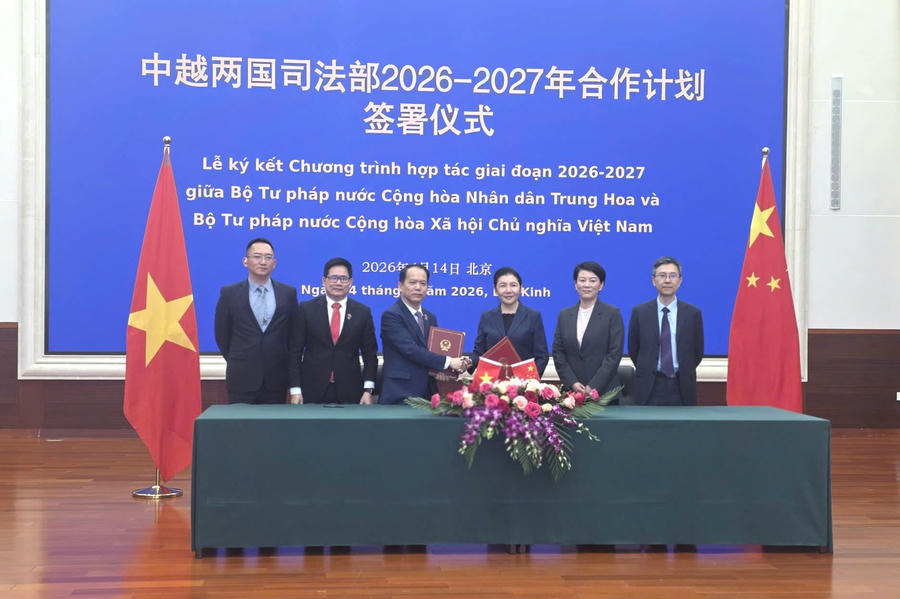 Hai Bộ trưởng ký kết Chương trình hợp tác 2026-2027 giữa hai Bộ.