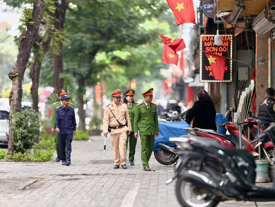 Hà Nội sẽ xử lý trách nhiệm của Bí thư Đảng ủy xã, phường nếu để xảy ra tái vi phạm về trật tự đô thị. Ảnh: Báo ĐBND Hà Nội sẽ xử lý trách nhiệm của Bí thư Đảng ủy xã, phường nếu để xảy ra tái vi phạm về trật tự đô thị. Ảnh: Báo ĐBND