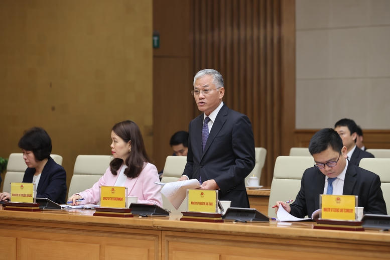 Đại diện các tập đoàn của Việt Nam.