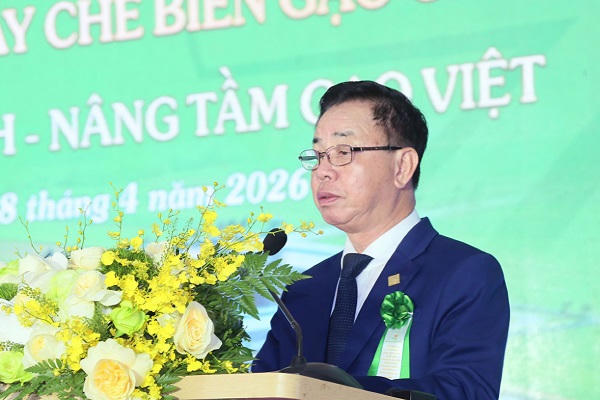 Anh hùng Lao động Trần Mạnh Báo, Chủ tịch HĐQT Tập đoàn ThaiBinh Seed phát biểu tại buổi lễ.