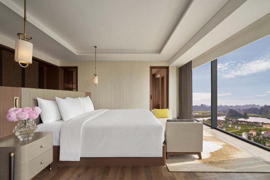 Pullman Ninh Bình sở hữu 283 phòng với không gian rộng rãi, nội thất hiện đại và tầm nhìn độc bản.