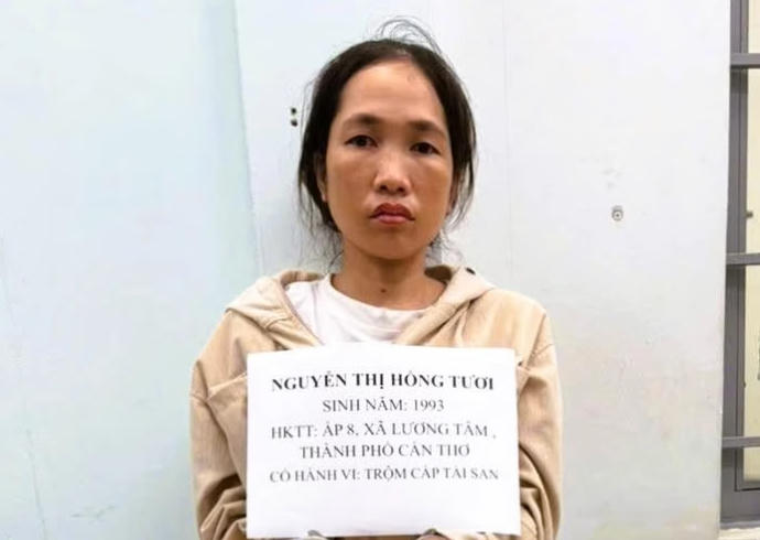 Đối tượng Nguyễn Thị Hồng Tươi tại cơ quan Công an.