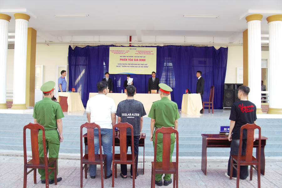 Phiên tòa giả định được tổ chức với đầy đủ thành phần, trình tự và thủ tục theo đúng quy định của pháp luật.