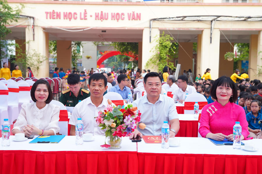 Lãnh đạo UBND Phường Thanh Liệt tham dự Lễ phát động