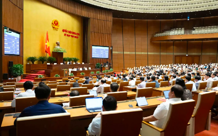 Quốc hội đã biểu quyết thông qua Tờ trình về việc bổ sung Chương trình Kỳ họp thứ nhất.