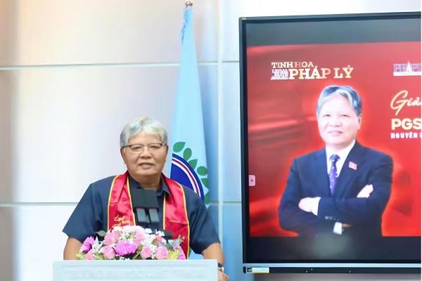 PGS-TS Hà Hùng Cường phát biểu tại buổi lễ.