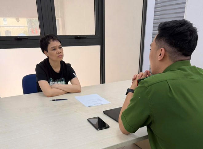 Trần Thị Xuân Hương tại cơ quan Công an. Ảnh: Công an Hà Nội