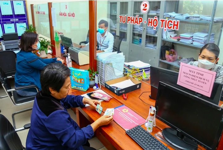 Bộ Nội vụ tiếp tục tham mưu sắp xếp tinh gọn các tổ chức bên trong của các bộ, cơ quan Trung ương và các sở, ngành ở địa phương.