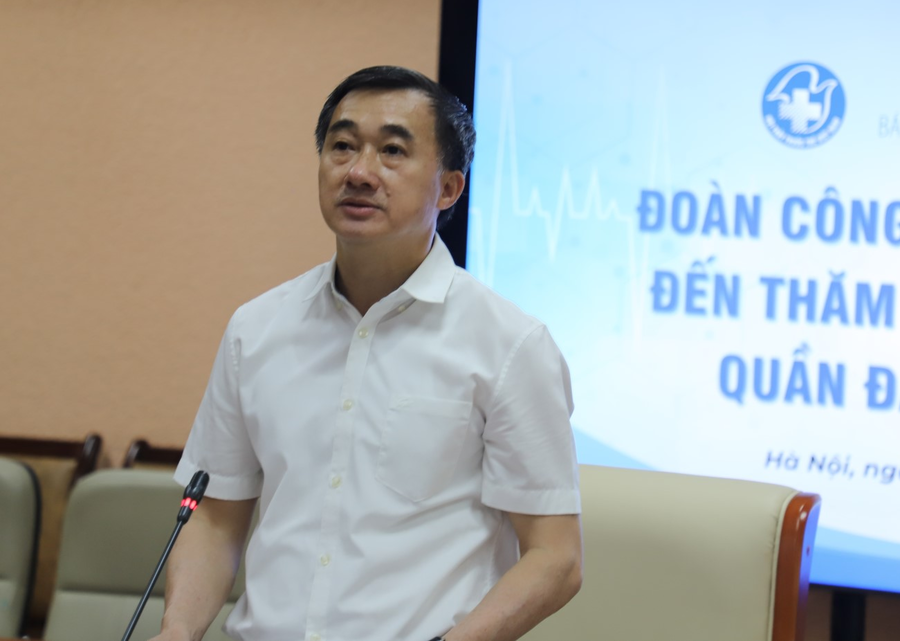 GS.TS Trần Văn Thuấn chia sẻ tại buổi lễ. (Ảnh: MOH)