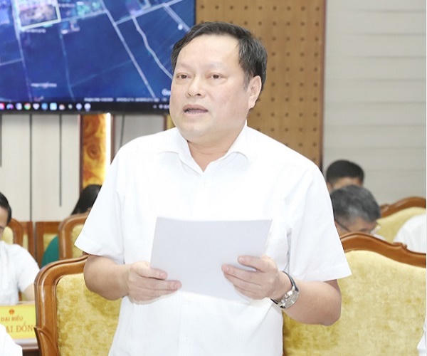 Lãnh đạo Sở Nông nghiệp và Môi trường phát biểu tại cuộc họp.