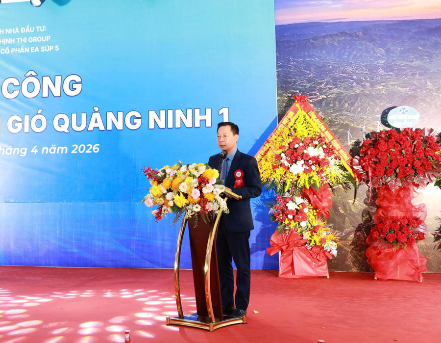 Ông Lê Văn Ánh, Phó Chủ tịch UBND tỉnh phát biểu tại buổi lễ.