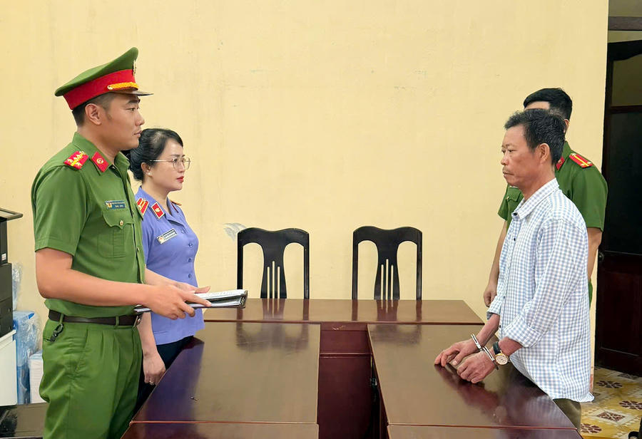 Các đối tượng bị khởi tố vì lợi dụng khiếu kiện để gây rối trật tự công cộng. (Ảnh: CA Lào Cai).