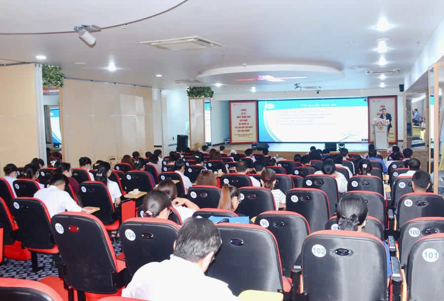 Quang cảnh buổi lễ.