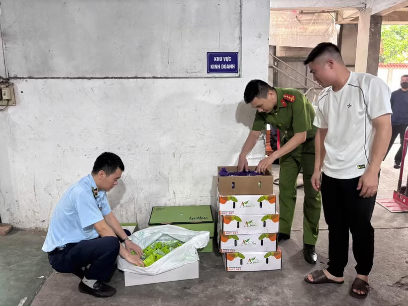 Hàng hóa vi phạm bị lực lượng chức năng phát hiện, tạm giữ. (Nguồn: Chi cục QLTT TP Hà Nội)