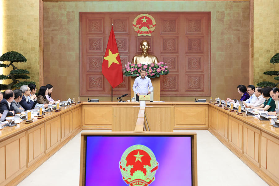 Thủ tướng Chính phủ Lê Minh Hưng chủ trì cuộc họp với Bộ Văn hóa, Thể thao và Du lịch. (Ảnh: VGP)