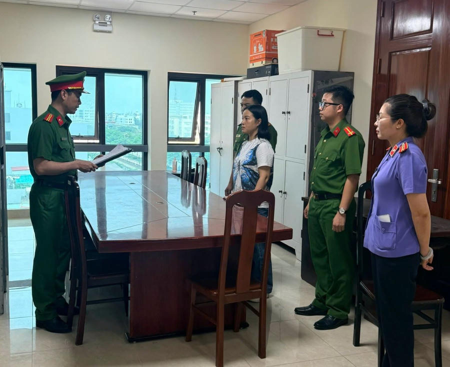 Đối tượng Phạm Thị Như Quỳnh tại cơ quan công an.