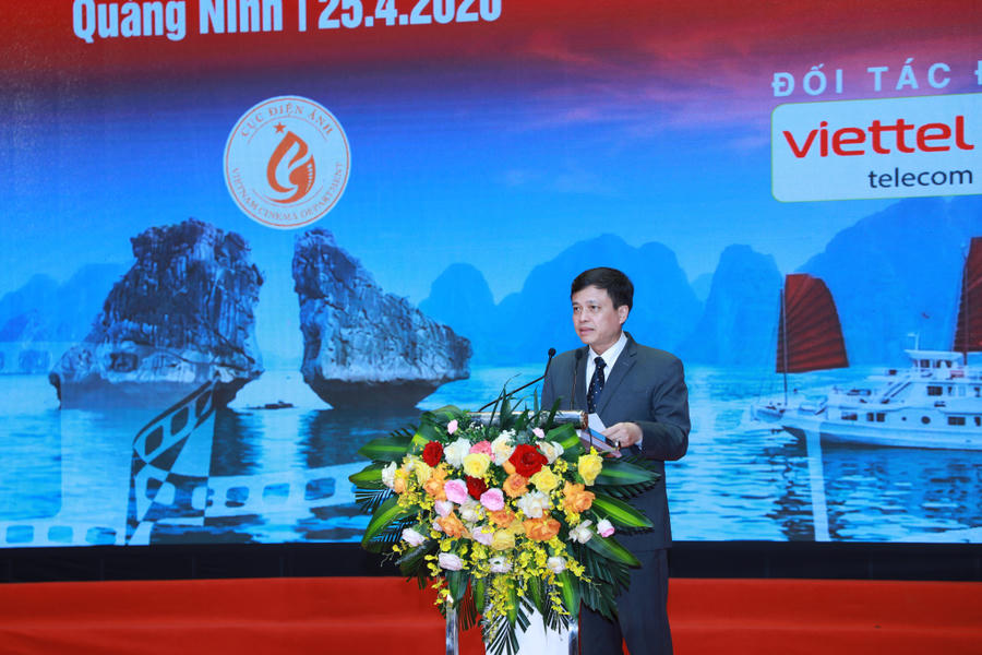 Ông Đỗ Quốc Việt, Phó Cục trưởng Cục Điện ảnh phát biểu khai mạc Đợt phim kỷ niệm các ngày lễ lớn và Tuần phim Quảng Ninh chào hè năm 2026.