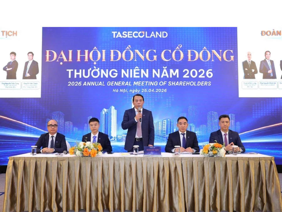 Chủ tịch HĐQT Phạm Ngọc Thanh chia sẻ tại ĐHĐCĐ thường niên 2026 của Taseco Land. Ảnh InT