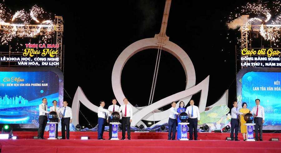 Lãnh đạo Trung ương và tỉnh Cà Mau thực hiện nghi thức khai mạc Tuần lễ Khoa học, Công nghệ - Văn hóa, Du lịch và Cuộc thi Gạo ngon ĐBSCL lần thứ I, năm 2026.
