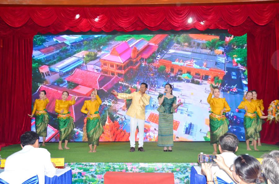 Một tiết mục văn nghệ đặc sắc chào mừng Hội thảo.