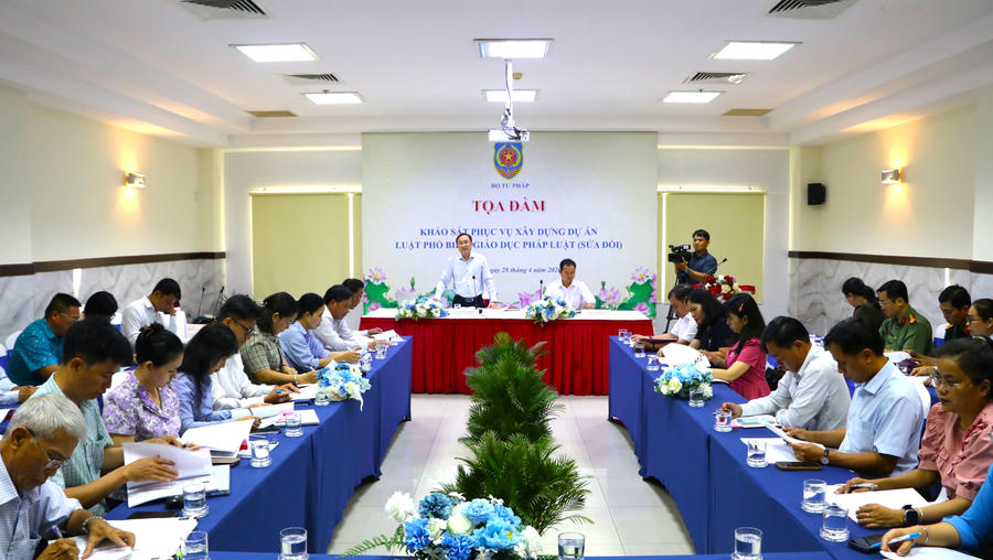 Toàn cảnh buổi Tọa đàm.