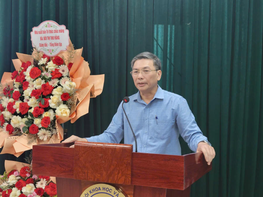 Chánh Văn phòng VUSTA công bố Quyết định bổ nhiệm Giám đốc, Tổng Biên tập NXB Tri thức.