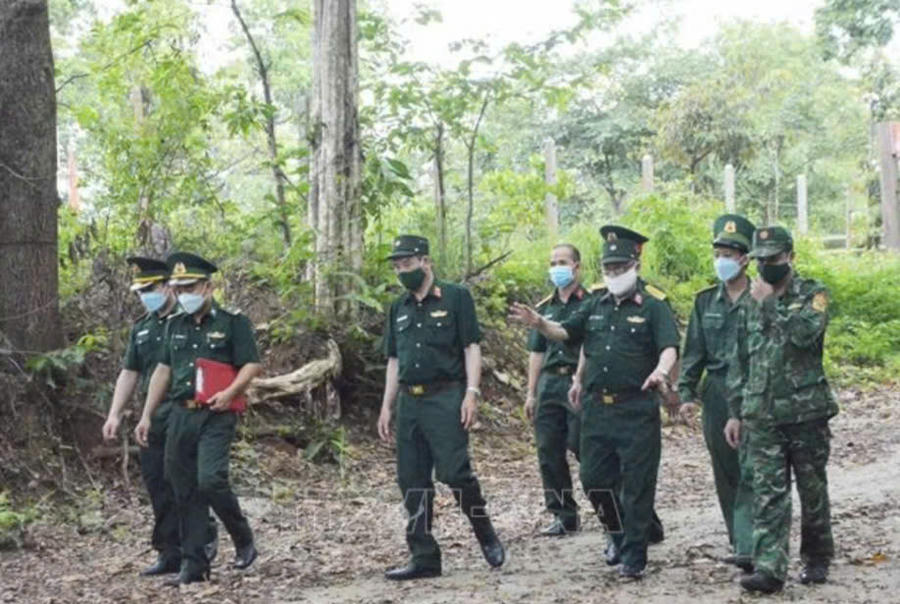 Khu vực Bến vượt rừng sát bên sông Sêrêpốk đưa xe ô tô, pháo binh hạng nặng, bộ binh từ miền Bắc vào chiến trường miền Nam. Ảnh: TTXVN