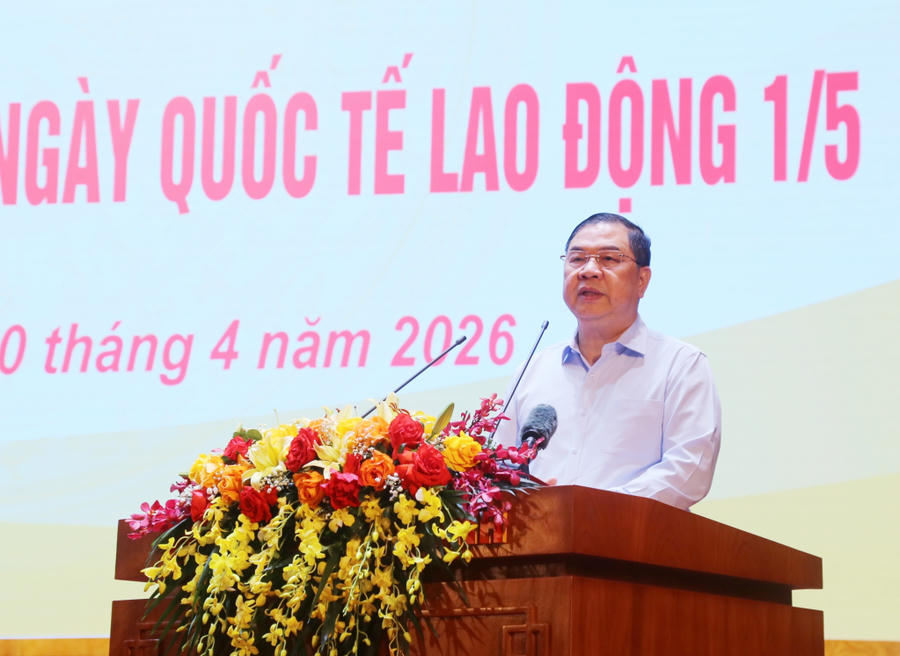 Ông Phạm Gia Túc, Ủy viên Bộ Chính trị, Phó Thủ tướng Thường trực Chính phủ phát biểu tại chương trình.