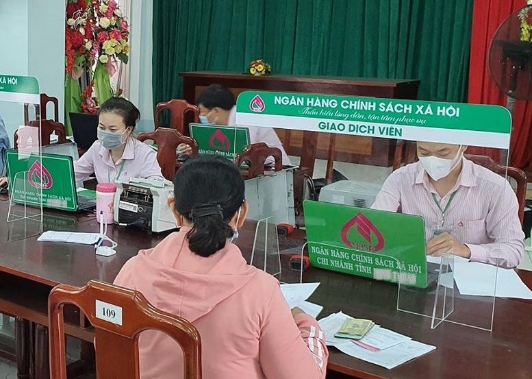 Khuyến khích các tổ chức, doanh nghiệp và người dân tham gia đóng góp, gửi tiết kiệm, ủy thác vốn để mở rộng quy mô cho vay ưu đãi (hình minh họa)