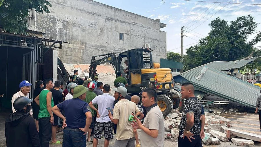 Hiện trường vụ sập nhà ở phường Bình Khê.