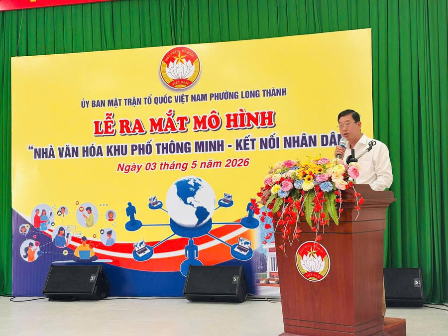 Đại biểu phát biểu tại buổi lễ.