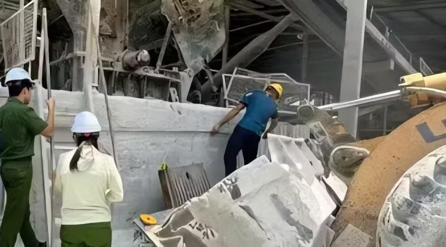 Hiện trường vụ tai nạn lao động tại Tuyên Quang.