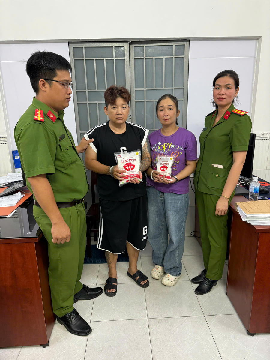 02 đối tượng là Dương Thị Yến Oanh và Hồ Tú Phụng bị bắt tạm giam. (Ảnh: CATN)