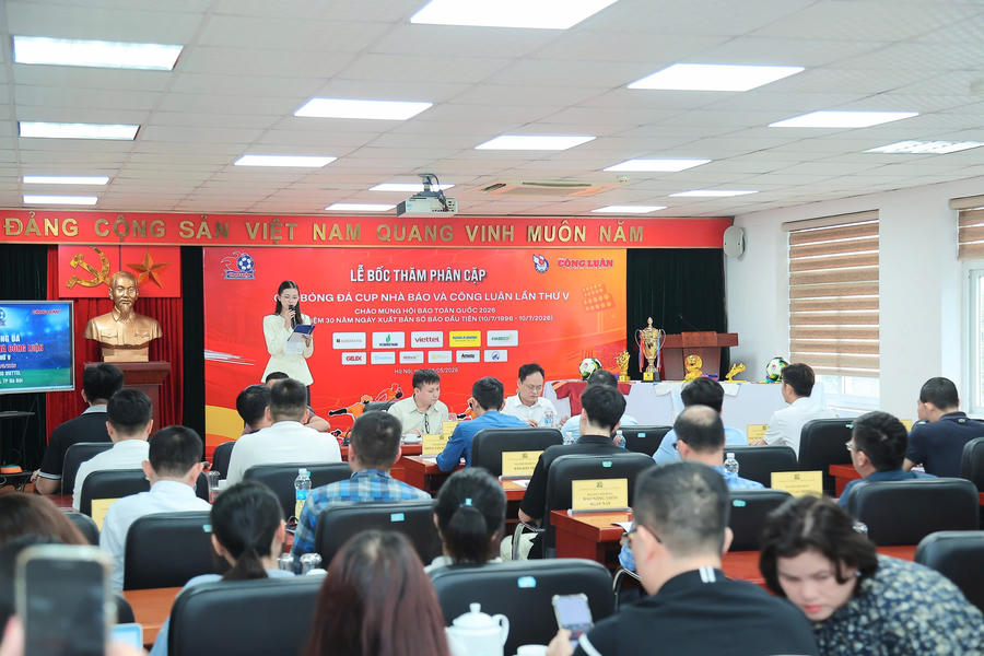 Toàn cảnh buổi bốc thăm, phân cặp.