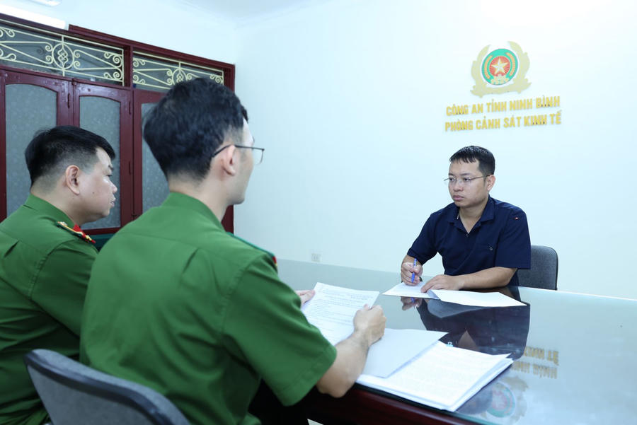 Đối tượng&nbsp;Cao Văn Thọ tại cơ quan Công an. Ảnh CA tỉnh Ninh Bình
