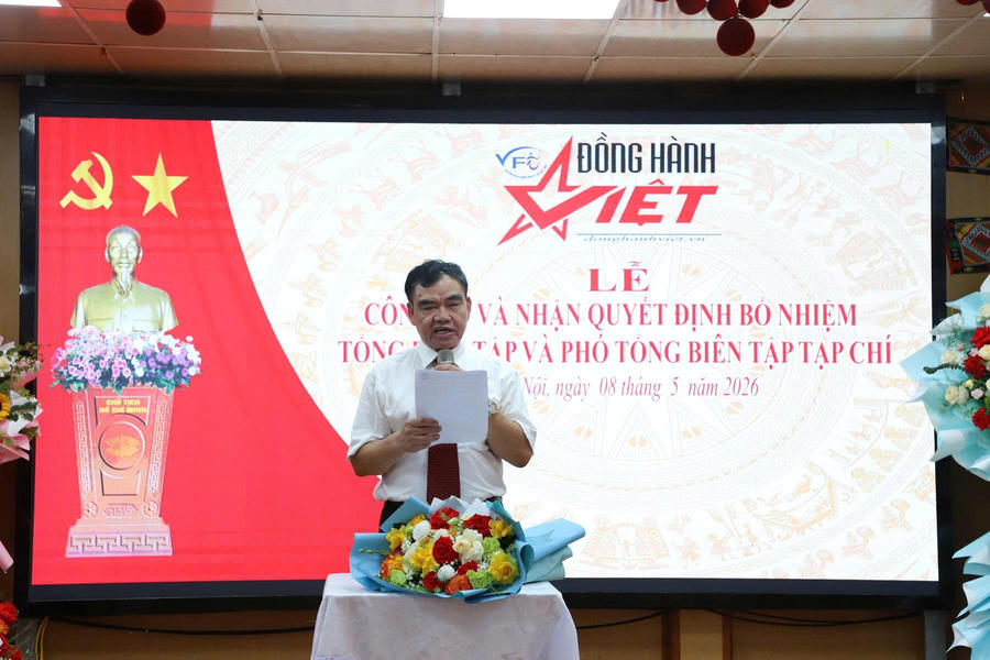 Ông Nguyễn Gia Cương, nguyên Tổng Biên tập Tạp chí điện tử Đồng Hành Việt phát biểu.