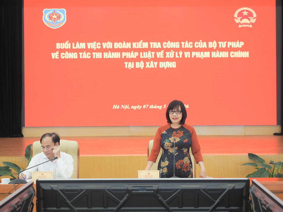 Thứ trưởng Đặng Hoàng Oanh kết luận buổi làm việc.