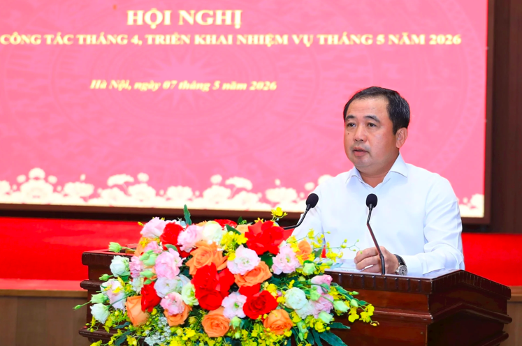 Bí thư Thành ủy Hà Nội Trần Đức Thắng phát biểu tại hội nghị. Bí thư Thành ủy Hà Nội Trần Đức Thắng phát biểu tại hội nghị.