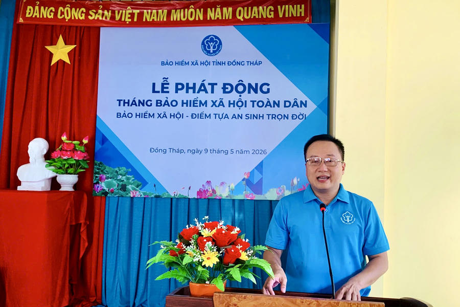 Điểm ra quân phường Trung An do ông Huỳnh Hữu Phúc - Phó Giám đốc BHXH tỉnh trực tiếp chủ trì. (Nguồn: Hồng Loan)
