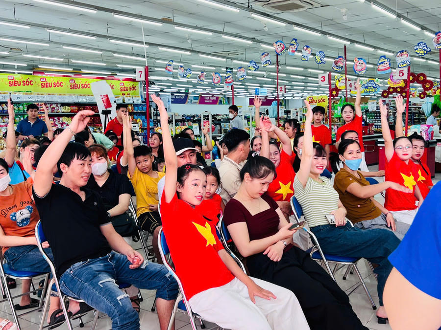 15 đội thi đến từ các Câu lạc bộ Kết nối thanh niên công nhân trên địa bàn.