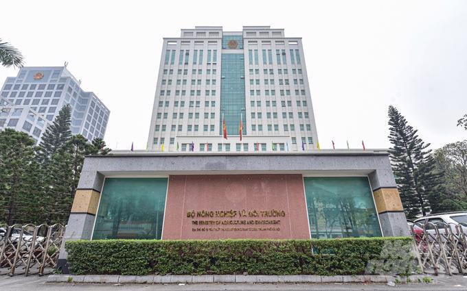 Phó Thủ tướng Hồ Quốc Dũng yêu cầu Bộ Nông nghiệp và Môi trường rà soát 19 nhiệm vụ.