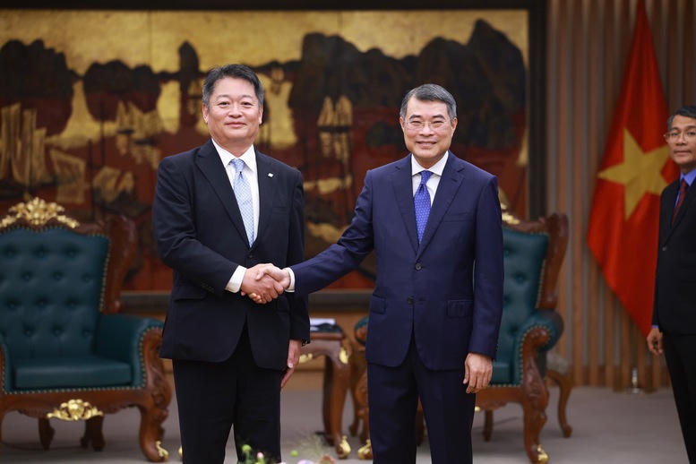 Thủ tướng Chính phủ Lê Minh Hưng tiếp ông Nagasaki Kotaro, Thống đốc tỉnh Yamanashi, Nhật Bản.