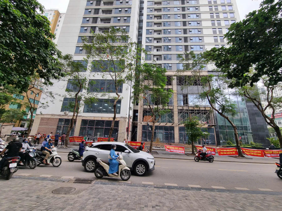Sau 8 năm triển khai, dự án Harmony Square vẫn chưa thể hoàn thiện và bàn giao nhà cho khách hàng về ở.